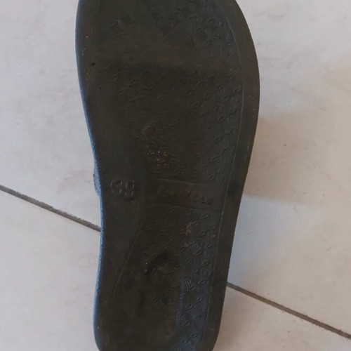 Bella men's slippers used, size 39, brown, narrow fit
