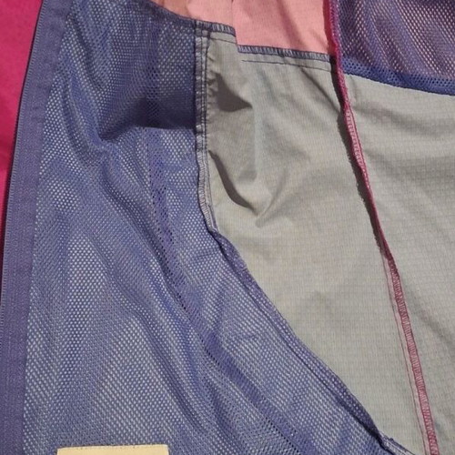 Columbia windbreaker jacket like new, size XS, pink-purple
