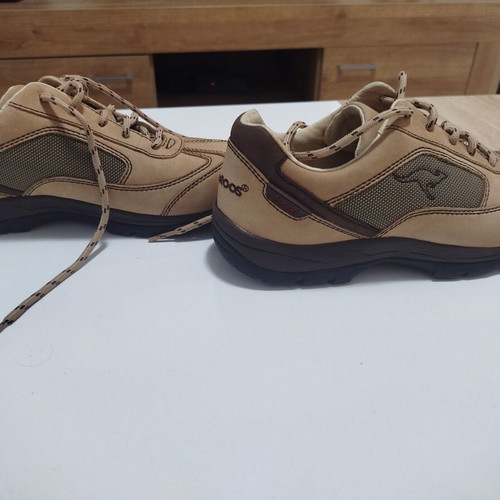 Canguro Travel leather sneakers new beige size 39
