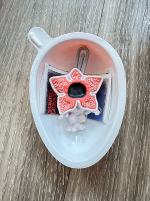 Demogorgon paper clip Stranger Things Funko kinder new