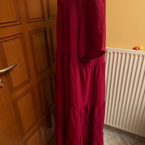 Midi dress with buttons very good condition, red