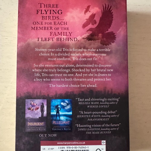 Divergent book like new, English