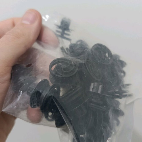 Smart plastic clips new