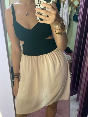 Midi dress used with cutout, black and pink