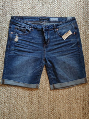 Aeropostale denim bermuda shorts new, size 40