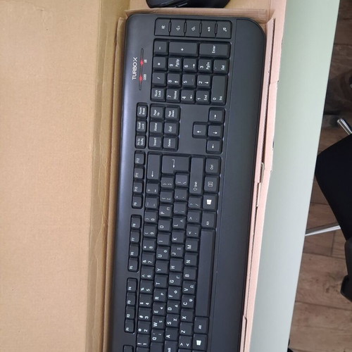 Wireless keyboard and mouse set new in packaging