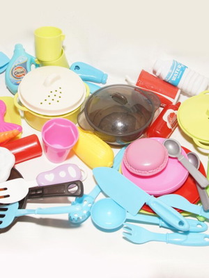 Cutting vegetables and kitchen toys used