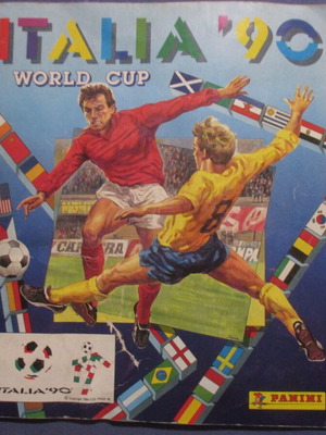 Албум Panini Italia 90 употребяван, попълнен 287/448
