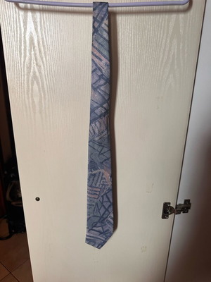 Vintage tie like new