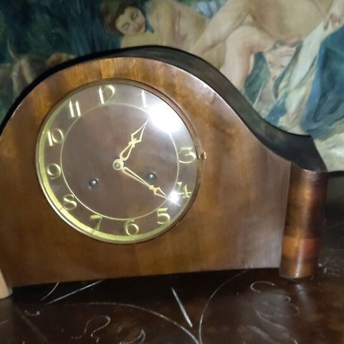 Old table clocks used, need repair