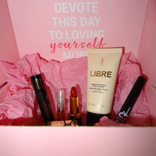 YSL mini cosmetics set and other new products