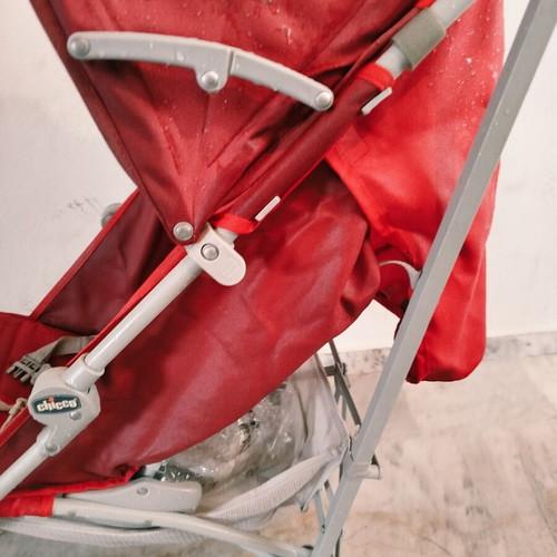 Chicco lightweight stroller used with adjustable backrest and double wheels