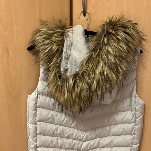 GAP sleeveless jacket like new, grey, size S
