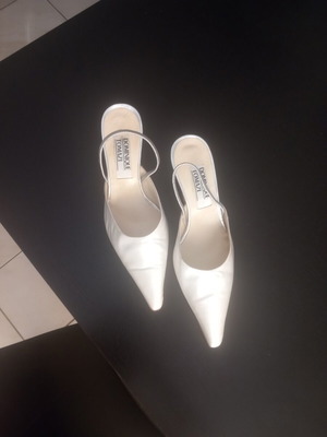 White-silver satin pumps like new, size 38