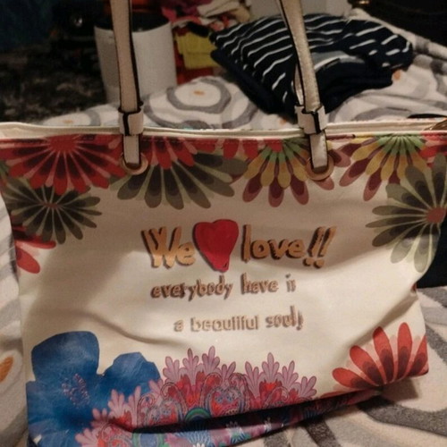 Italy's leather shoulder bag new, white with multicolor design