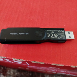 Sony Ericsson  Αναγνώστης καρτών MicroSD / Αναγνώστης καρτών USB, μαύρο