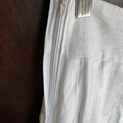 Atmosphere women's linen skirt size S-M like new, white