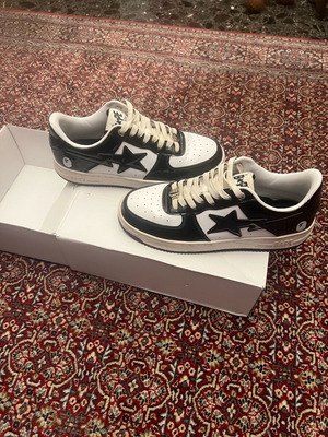 Bapesta black and white leather shoes used, size 45