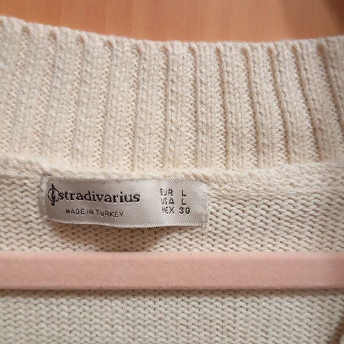 Stradivarius women's knitted sweater like new, white-beige with black stripes, size Large