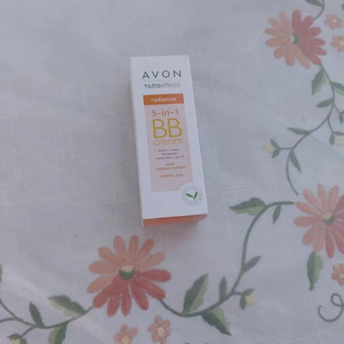 Avon Nutra Effects Radiance 5-in-1 BB Cream SPF 15, medium