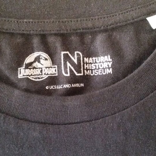 Jurassic Park T shirt size Large like new, black