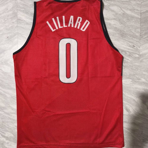 Replica Portland basketball jersey small, like new