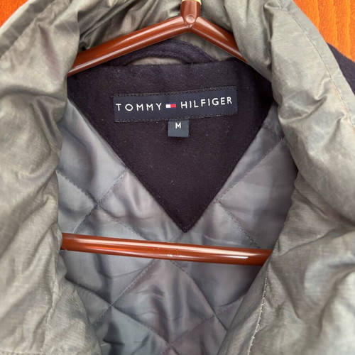 Tommy Hilfiger Vintage coat like new, size Medium, blue