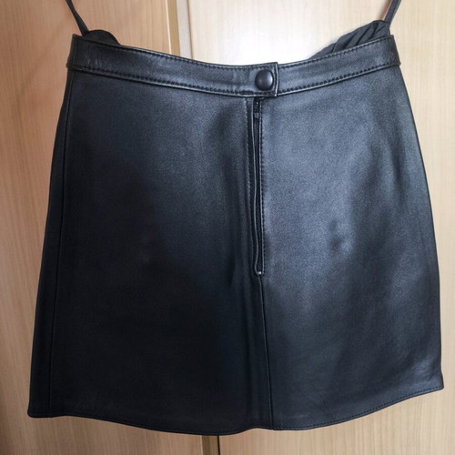 Leather skirt size 46 like new, genuine leather