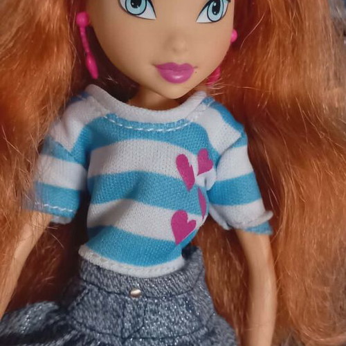 Winx Club School Girl Bloom doll used, Mattel Season 2
