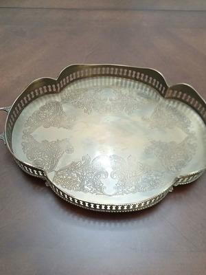 Brass tray handmade, like new, oval with handles and feet