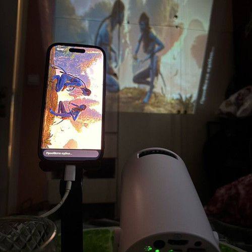 Wireless Mini Projector Wi-Fi new with Type-C charging and phone connection