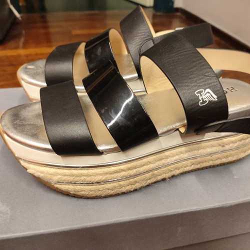Hogan black leather platform sandals size 36.5