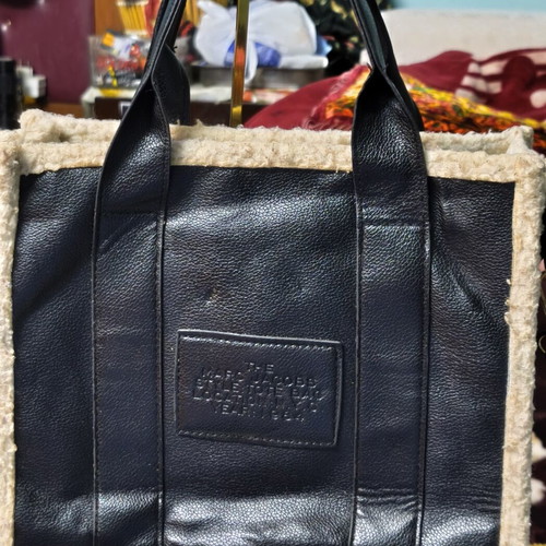 Marc Jacobs The Crinkle Leather Medium Tote Bag like new, black and white