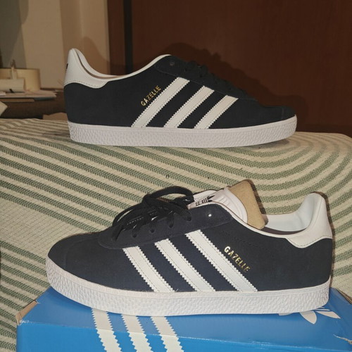 Adidas Originals Gazelle sneakers new, black with white details