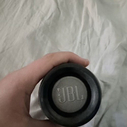 JBL Flip 5 speaker used, 20 watts, not working, no refunds