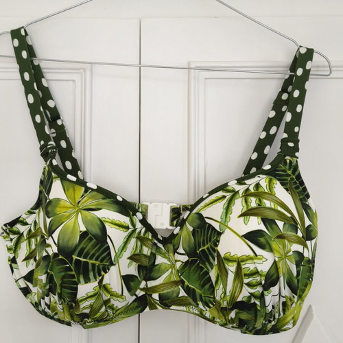 Diver bikini set like new, tropical and polka dot pattern, size 48E