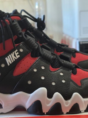 Nike Air Max 2 CB 1994 нови, номер 45, черно и червено маратонки