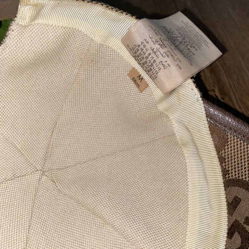 Gucci Jumbo GG Canvas baseball hat used, size M 58, beige
