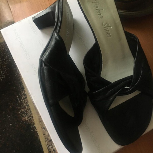 Women's black leather slippers new, size 38.5, 5 cm heel