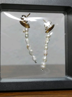Cultured pearl earrings new
