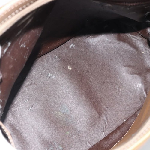Loewe Vintage Amazona Handbag used, brown leather with shoulder strap