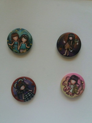 Santoro magnets new, set of 4 collectible