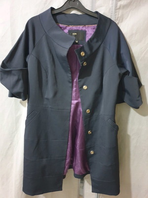 Синьо палто употребявано, размер S, дължина 80 см