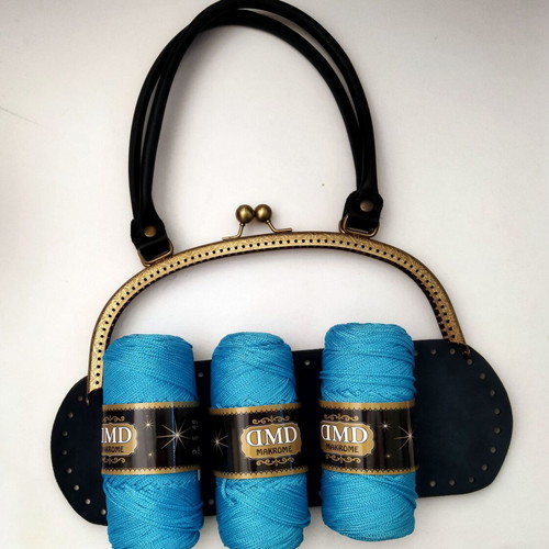 Knitting bag kit with bronze clip, genuine leather frame, yarns