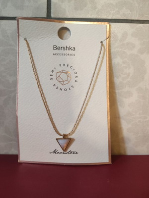 Moonstone semi-precious stone necklace new