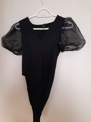 New Look bodysuit with balloon tulle sleeves used, size 38 Small, black