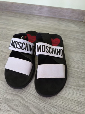 Love Moschino sandals like new, size 37, black and white