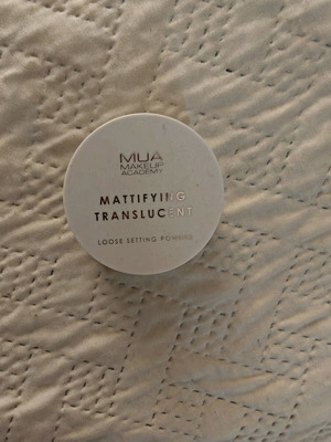 MUA Mattifying Translucent Loose Powder σαν καινούργιο