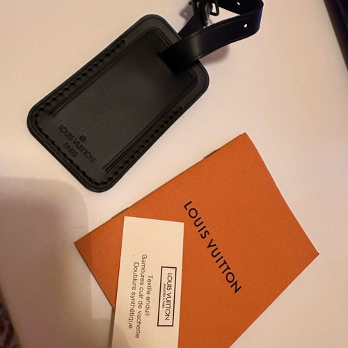 Louis Vuitton leather luggage tag new black