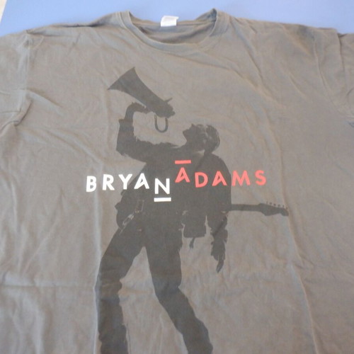 Bryan Adams World Tour 2011-12 authentic T-shirt size XL like new